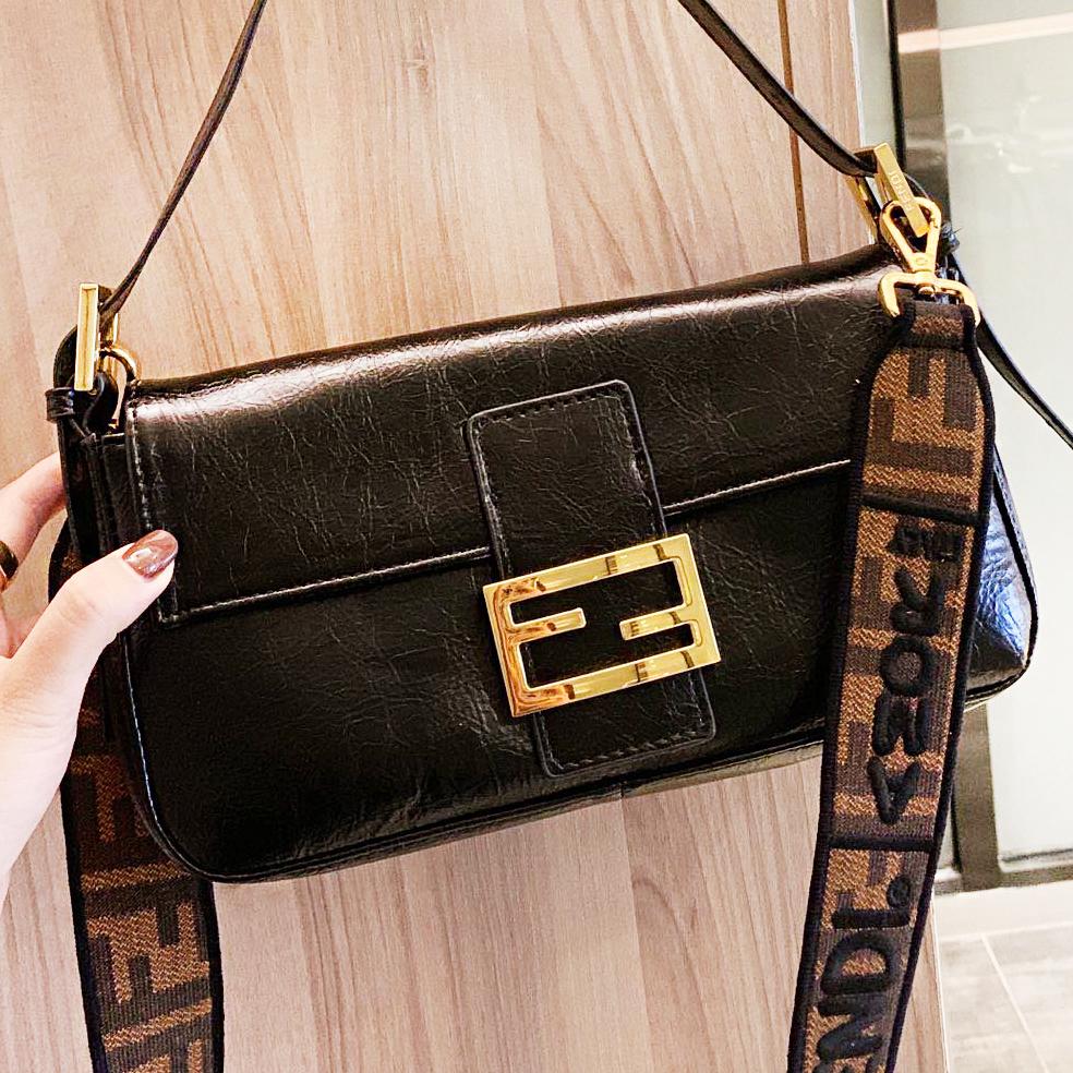 F Fendi Fashion New Letter Print Shopping Leisure Shoulder Bag W