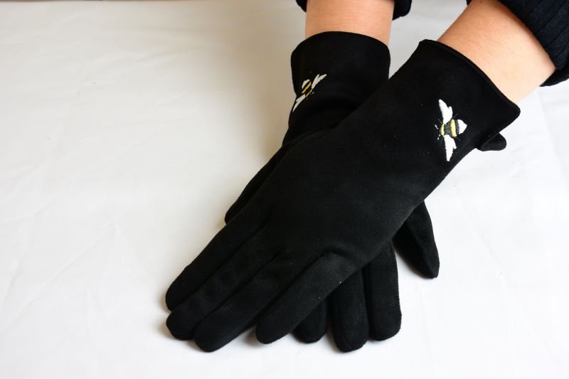 An image of Bumble Bee gloves from Recycled Plastic, Black