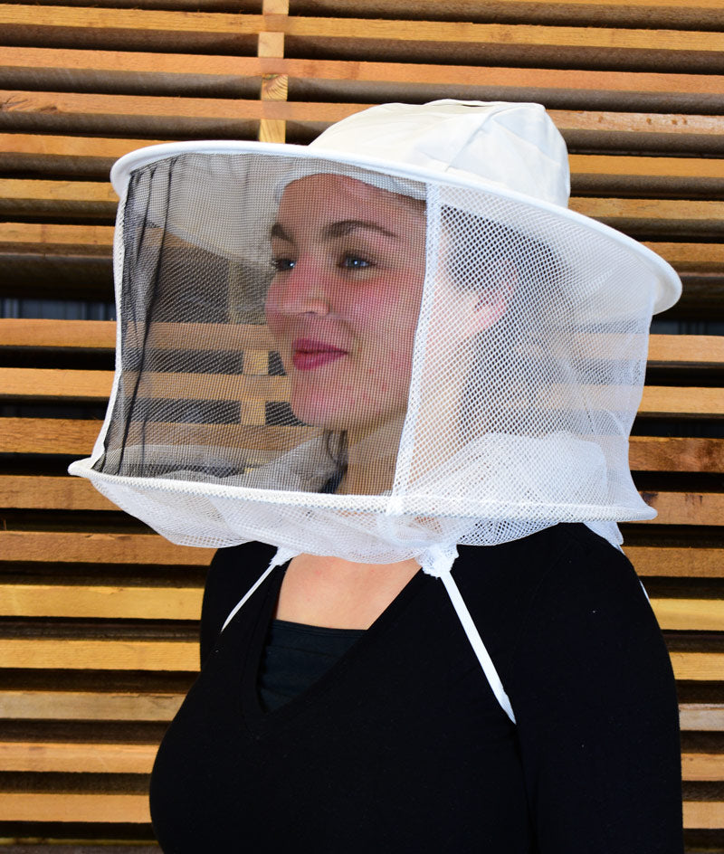 An image of Combined Hat & Veil White