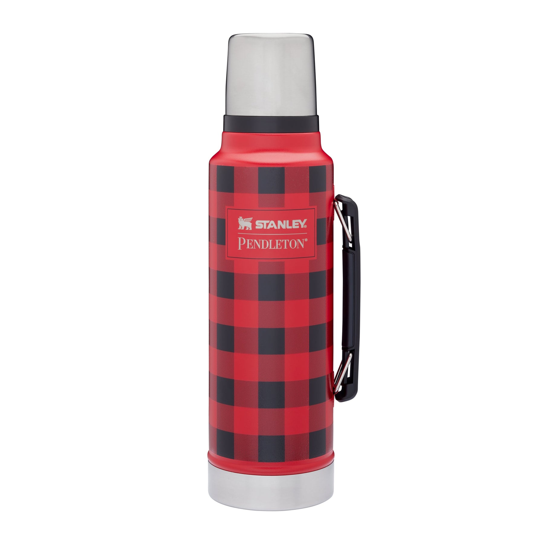 https://cdn.shopify.com/s/files/1/0516/4564/5000/products/StanleyXPendleton-TheLegendaryClassicBottle1.4L-1.5QT-BuffaloCheckRed-FrontView_1800x1800.jpg?v=1699055794