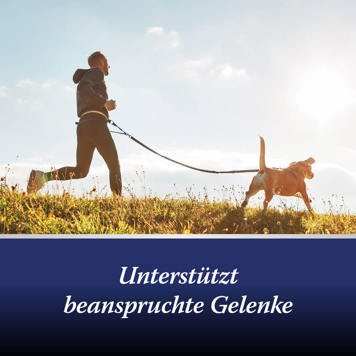 Mann joggt mit seinem Hund mit der Schrift 