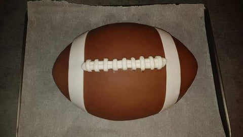 American Football Kuchen backen - Rezept + Kuchenform