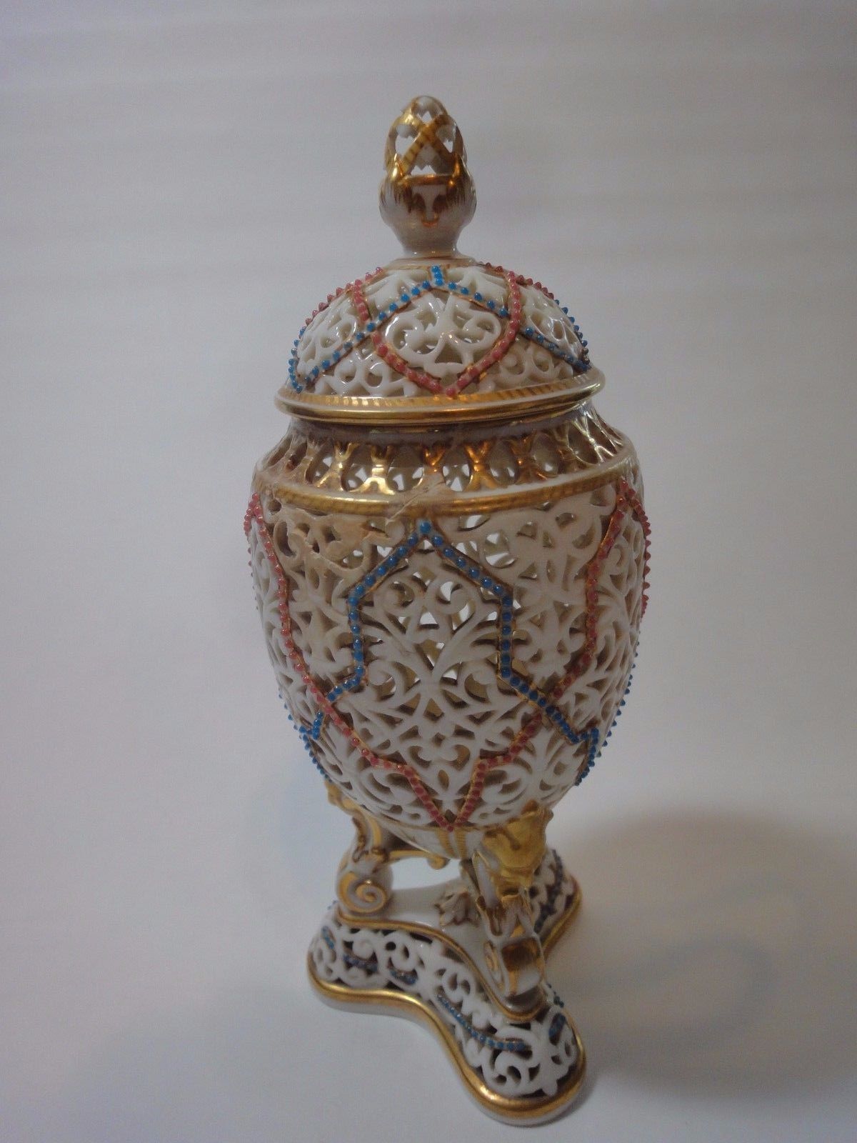 アンティーク　ロイヤルウースター　網状陶器の花瓶