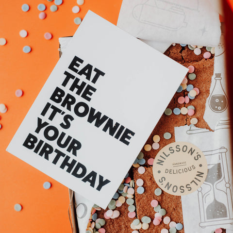 Brievenbus cadeau verjaardag brownies
