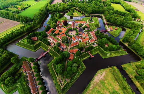 The Netherland, Symphony of Tulips and Canals