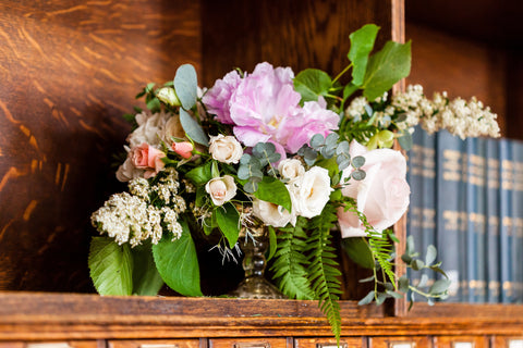 Antoine Vestier Themed Wedding at the College of Physicians | Bouquet | Tallulah Ketubahs