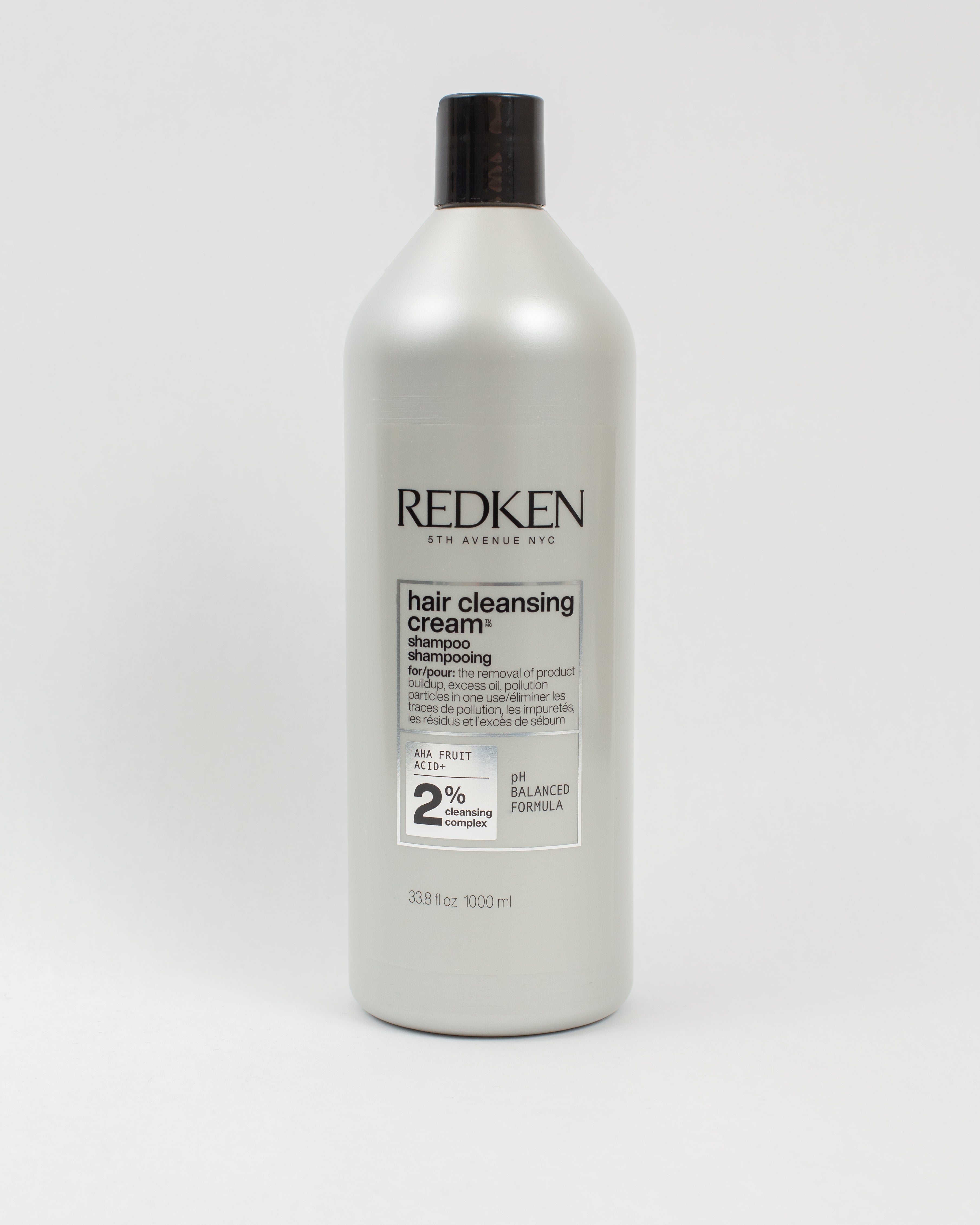 REDKEN Hair Cleansing Cream Clarifying Shampoo  Level Up Beauty  Distribution