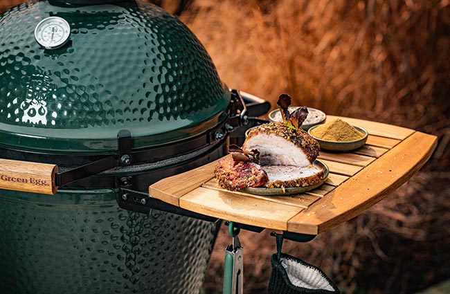 Medium Egg 15 in Kamado Grill and Smoker – Outdoor Home