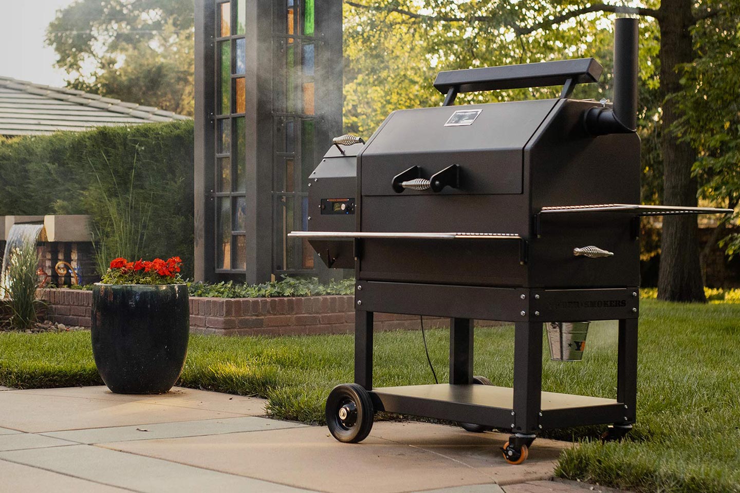 Yoder Smokers YS640S Wins Best Overall Pellet Grill for 2024