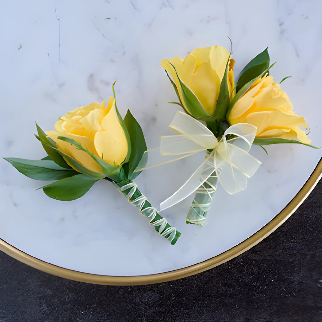 eeuw Mechanica beha Modern Yellow Rose Boutonniere and Corsage Pack | FiftyFlowers