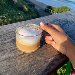 Para ganar tiempo en la mañana, usa uno enchufe con temporizador para preparar tu cafe a la hora que despiertas. 