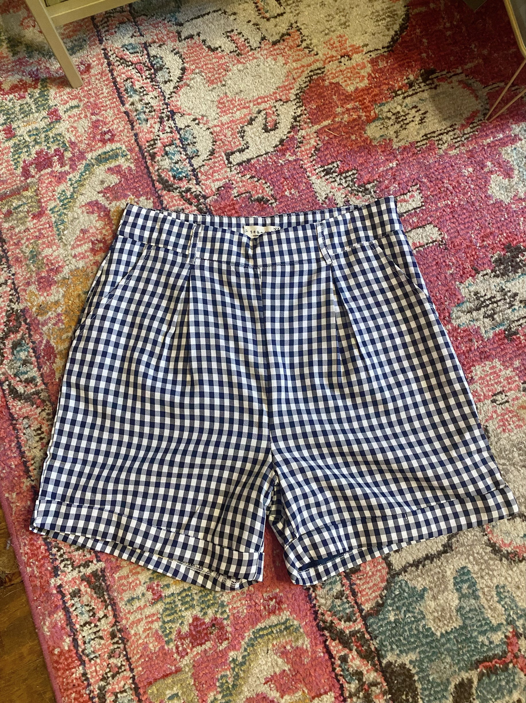 Pleated gingham shorts