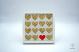 Cadre Saint Valentin cœurs en origami sur fond blanc