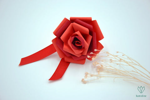 Boutonnière en papier origami