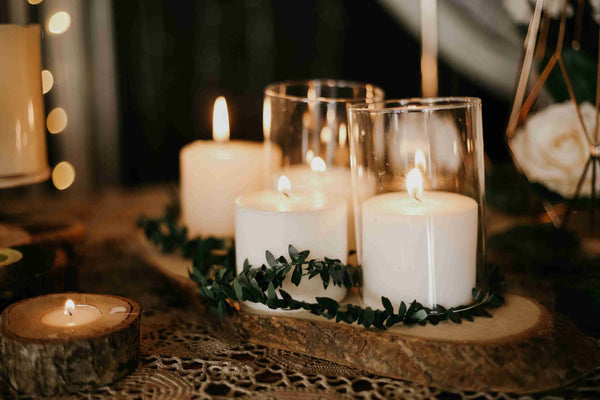 Dîner de mariage à la lueur des bougies