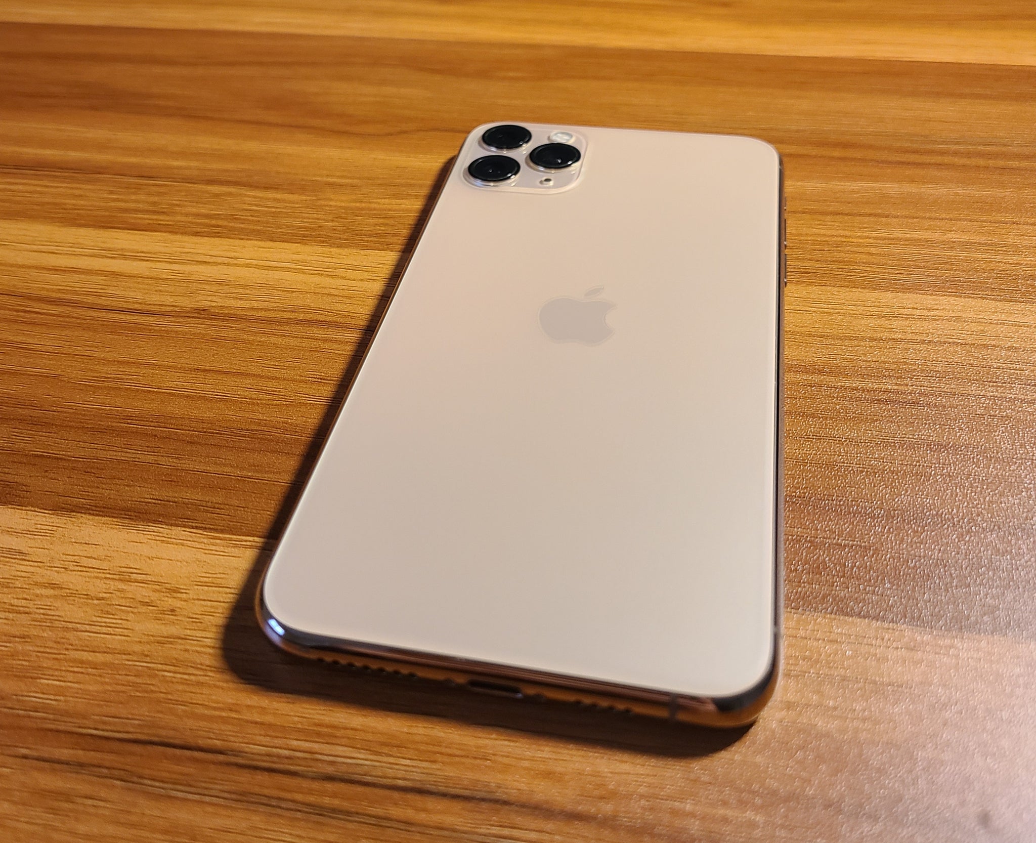 iPhone 11 Pro Max 64gb Gold – Jay's Resales