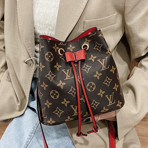 Louis Vuitton LV Hot Sale Classic Stitching Color Mini Bucket Bag Fashion Ladies Street Style Tie Ro