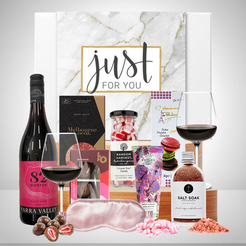 Hampers Galore Pamper & Pinot Hamper Product