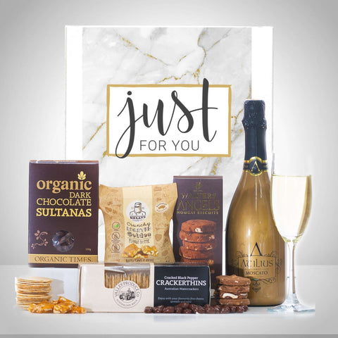 Hampers Galore Breathtaking Gift Hamper Product