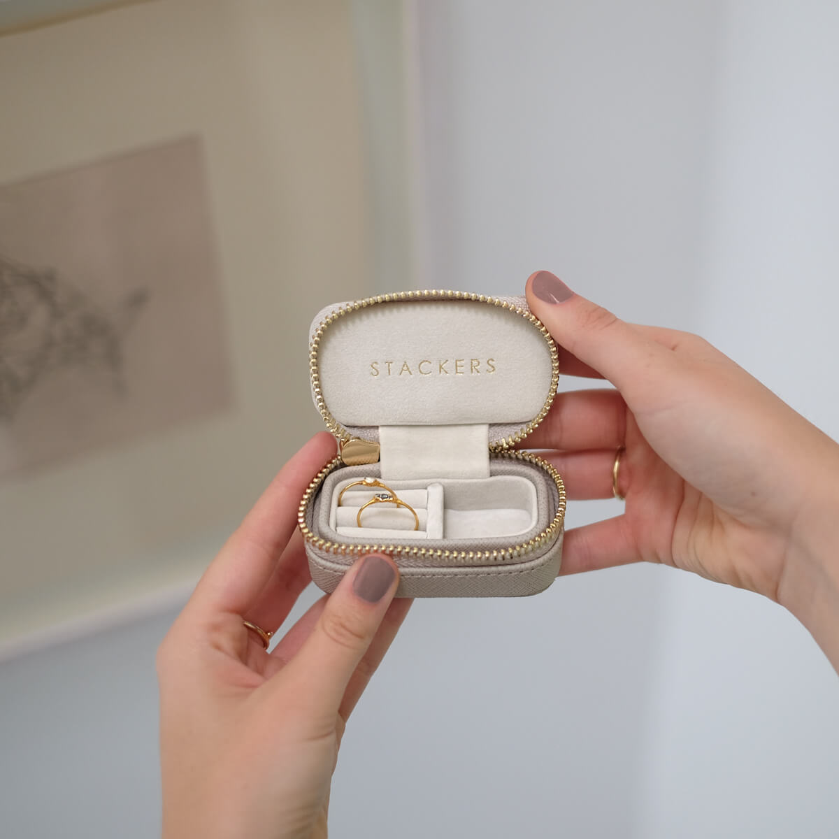 Stackers Taupe Petite Travel Jewellery Box – STACKERS LONDON