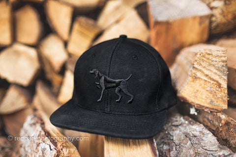 Black Iconic Pointing Dog Hat Puff Embroidery