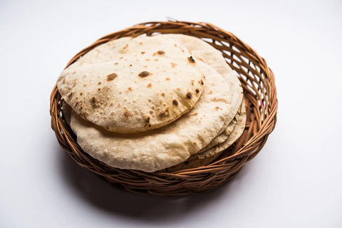 Roti in a wooden basket