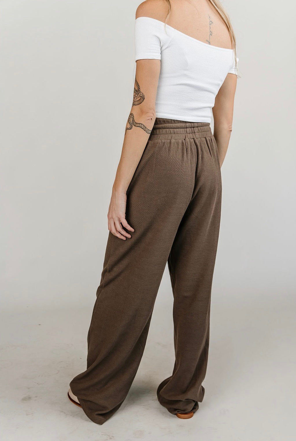 Ampersand Avenue - Tiered Boho Pants - Sage – Unapologetic Boutique