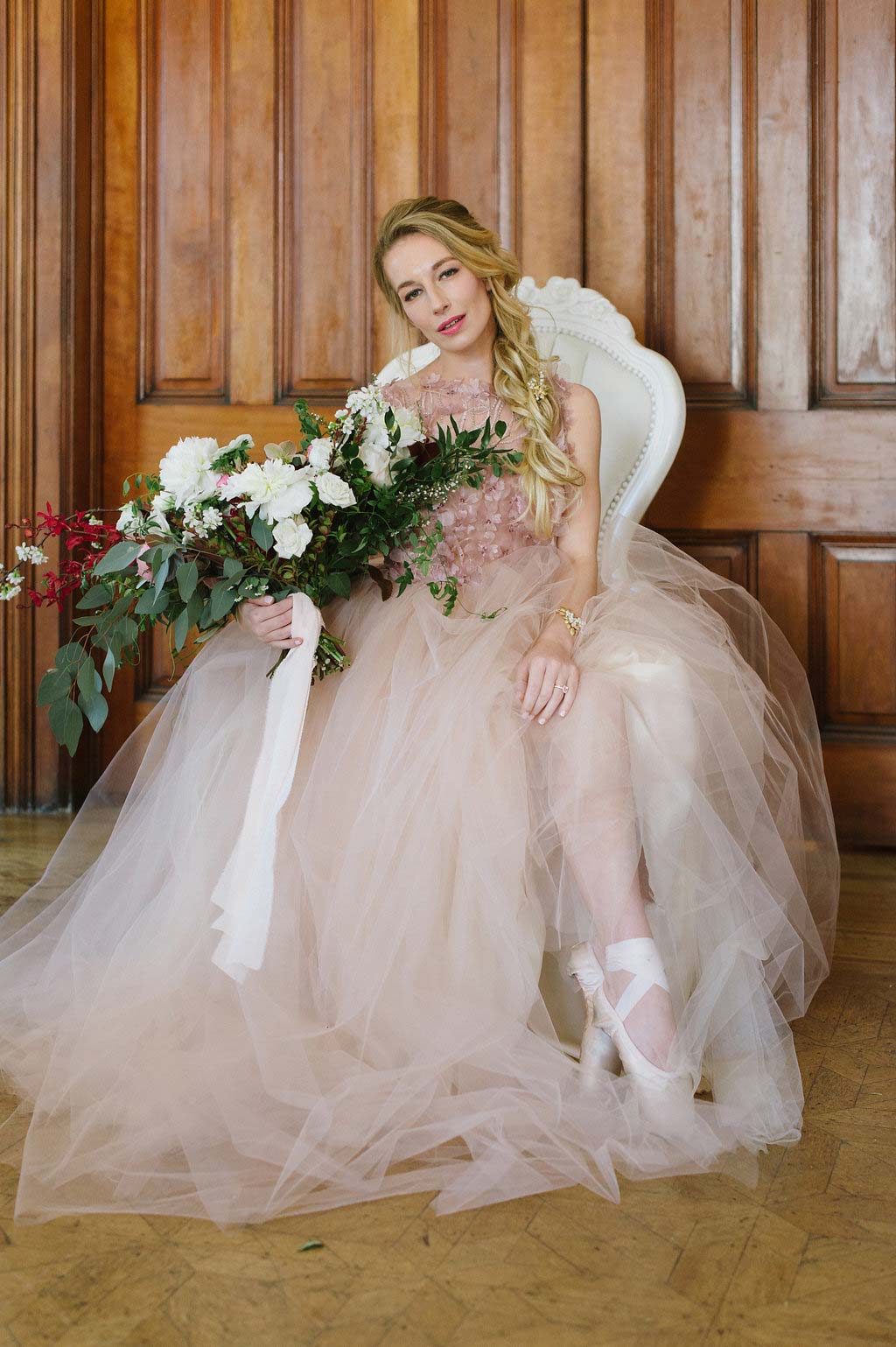 ballet-inspired wedding, romantic bride 