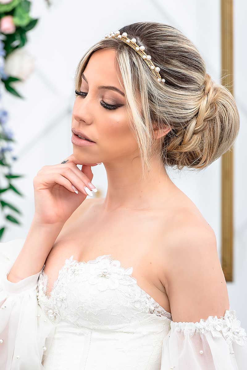 How to Choose the Right Bridal Accessories - Bridestory Blog