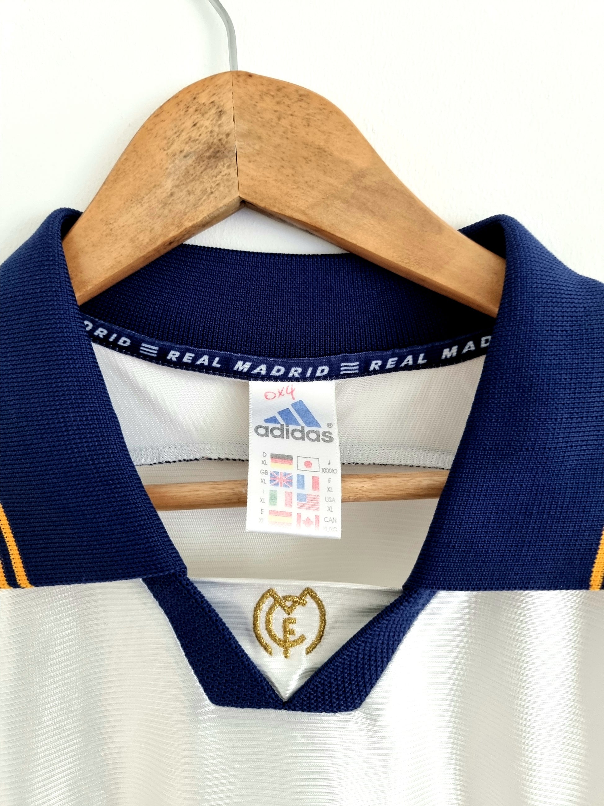 het ergste Bediende Patriottisch Adidas Real Madrid 98/00 Home Shirt XL – Granny's Football Store