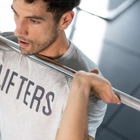 Gripfläche auf der vorderen Schulter bei Frontsquats