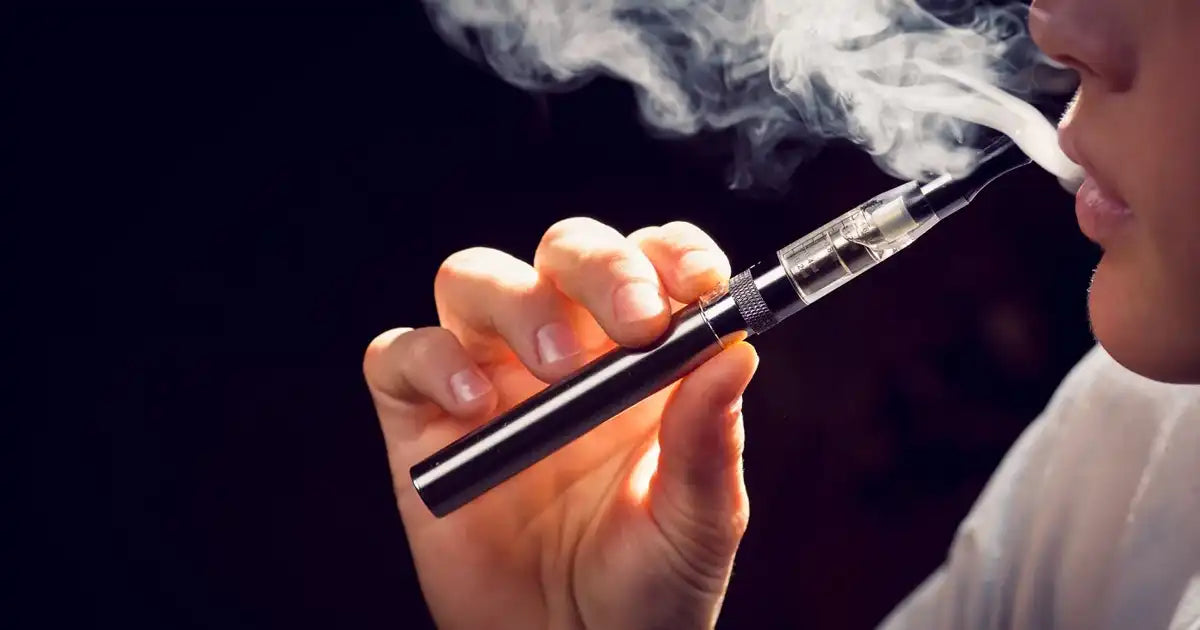Is there a minimum age for vaping in the UK