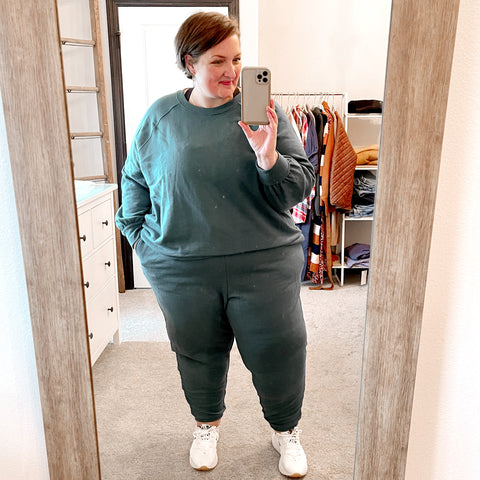 Madewell matching sweatsuit with balloon sleeve sweatshirt and sweatpants plus size try on with onerealmomma one real momma matching jogger set