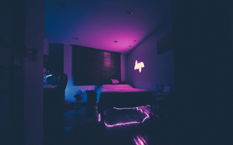 neon rose chambre