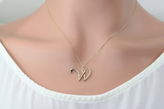 Letter V Pendant Necklace in Gold