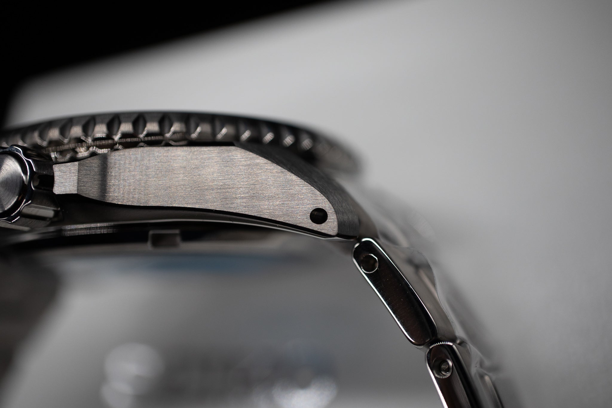 Seiko Prospex 200M Divers Shogun Men's Titanium Bracelet Watch SPB189 –  Belmont Watches