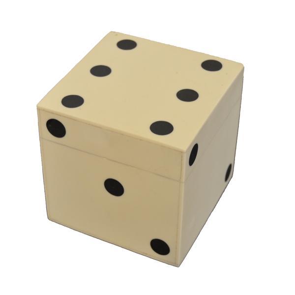 wooden dicebox