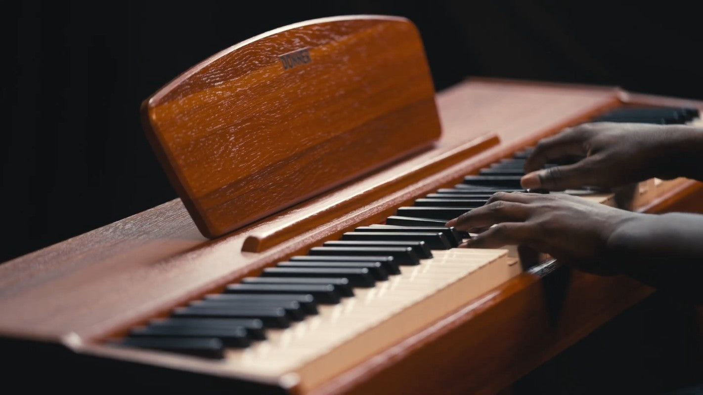 Product Spotlight: Donner DDP-80 Wooden Style 88-Key Weighted