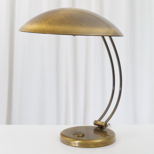 Louis Poulsen Panthella Mushroom Table Lamp by Verner Panton –  VintageChampignon