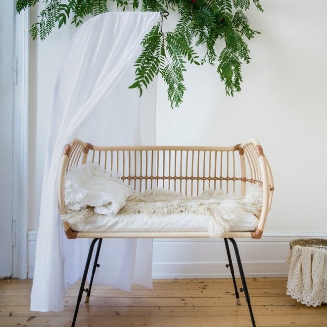 BERMBACH HANDCRAFTED  Lit Bébé & Matelas En Rotin Frederick - Les Petits