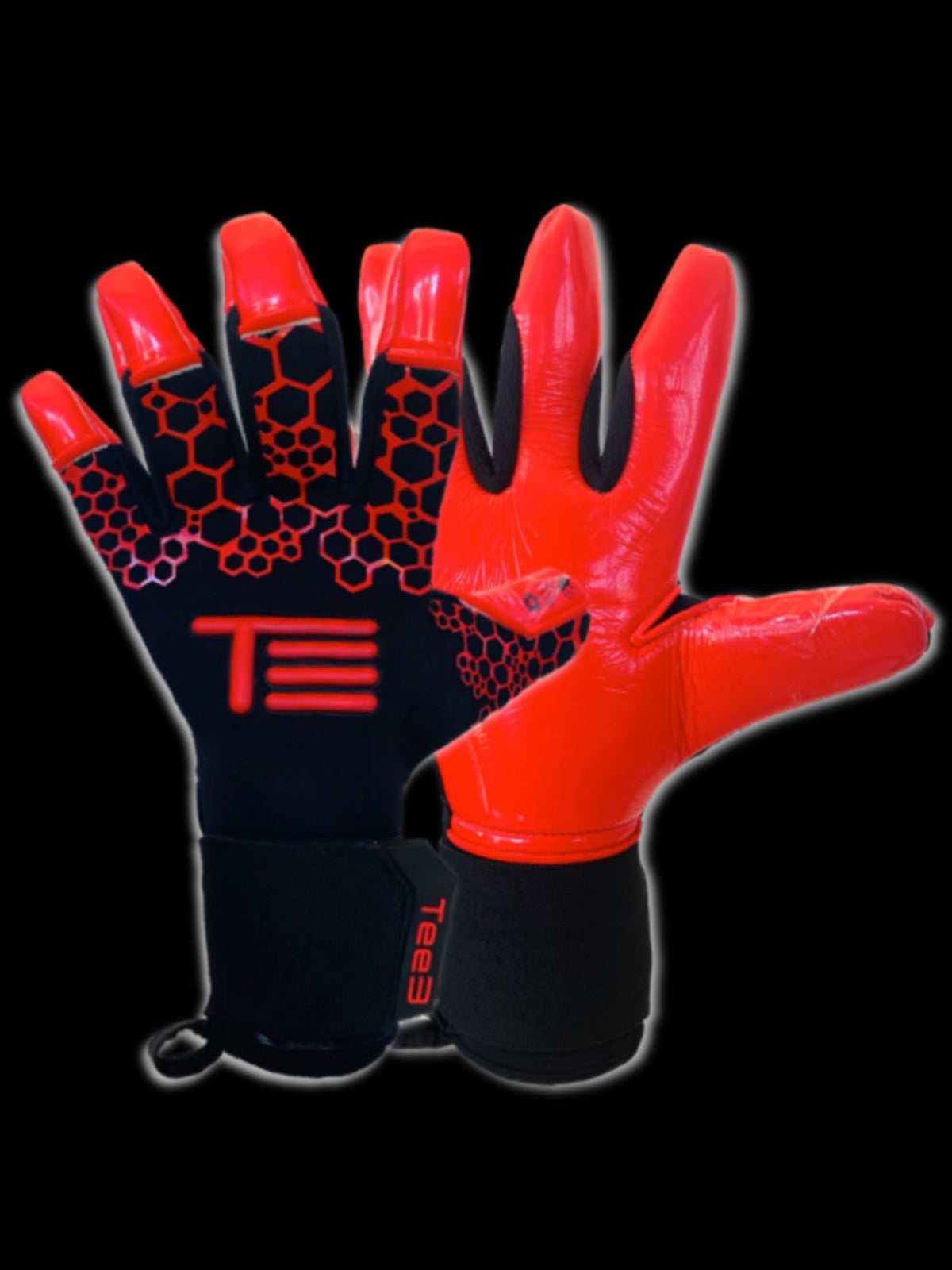 tee 3 goalkeeper gloves