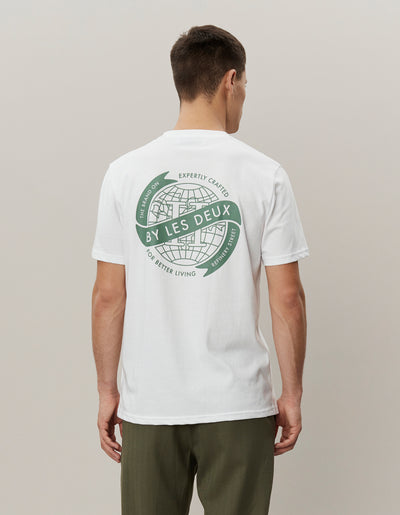 Les Deux MEN Globe T-Shirt T-Shirt 201552-White/Dark Ivy Green