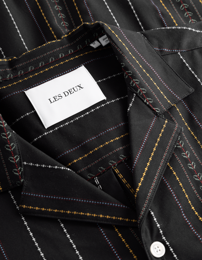 Les Deux MEN Leo Embroidery SS Shirt Shirt 100100-Black