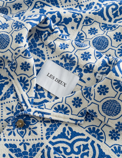 Les Deux MEN Tile Cotton SS Shirt Shirt 218480-Light Ivory/Surf Blue