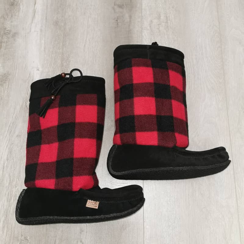 Eugene cloutier store mukluks