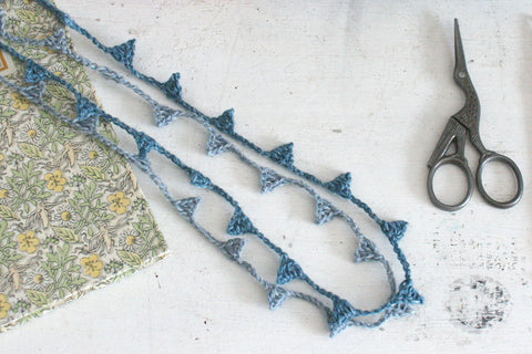 「かぎ針編みのネックレス」編み図 作品画像