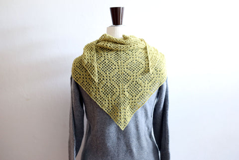 filet crochet shawls