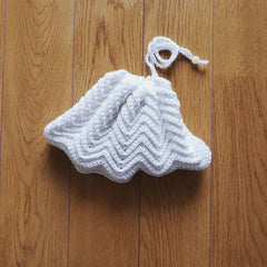 kiimiwat's Seashell pouch crochet piece