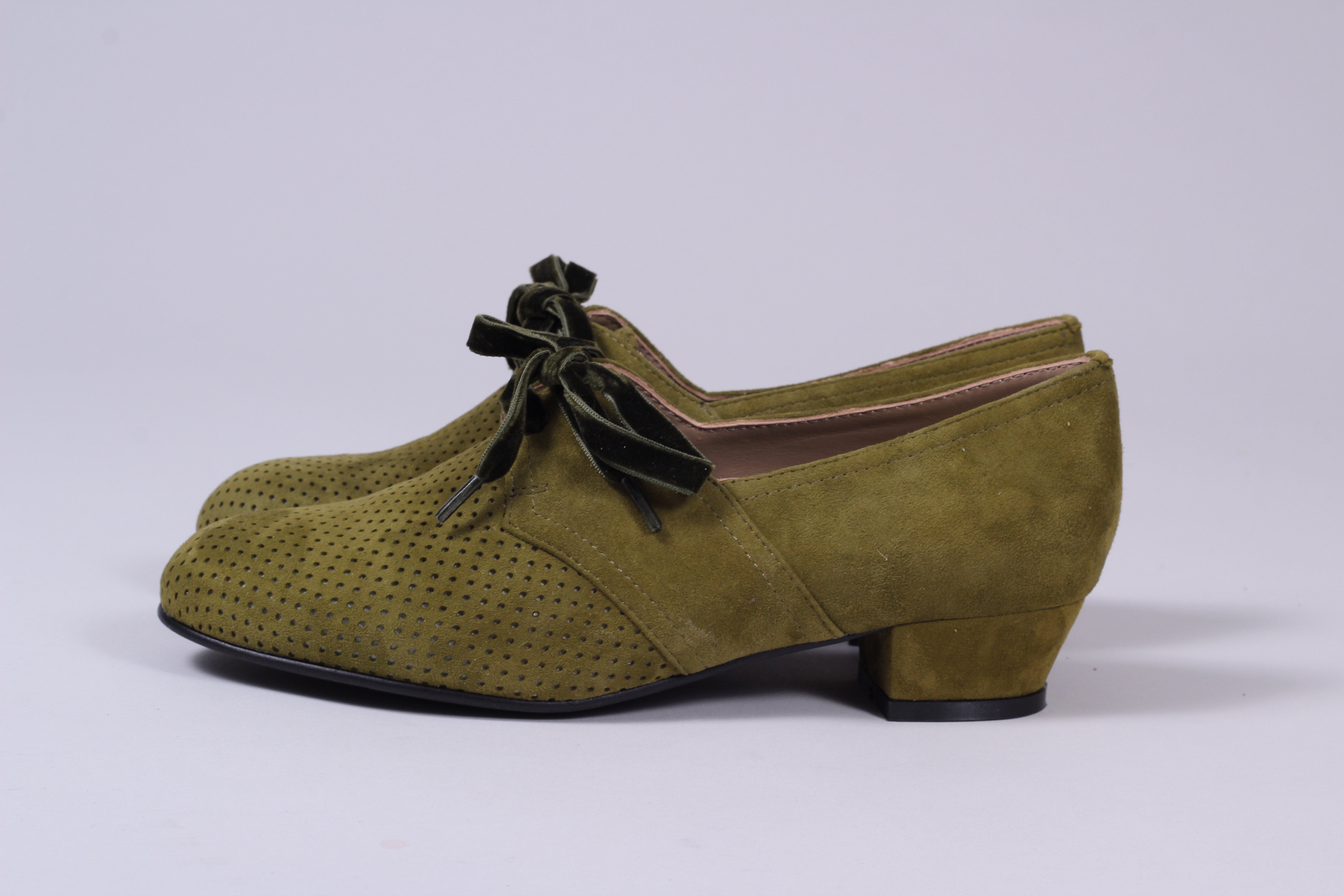 oxford low heel