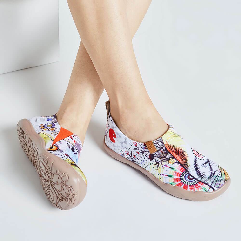UIN Footwear Women Cheer Up Canvas loafers